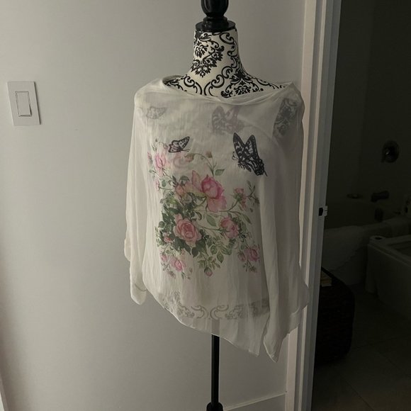 Viola Borghi two piece (attached) blouse - Picture 2 of 7